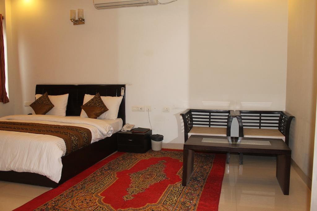 Airport Hotel Jet Inn Suites New Delhi Phòng bức ảnh